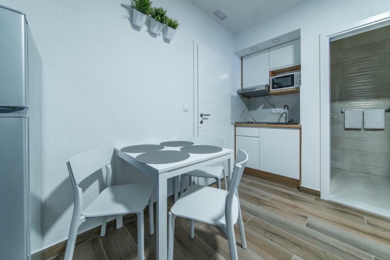Apartmani Spiline 바스카보다 외부 사진